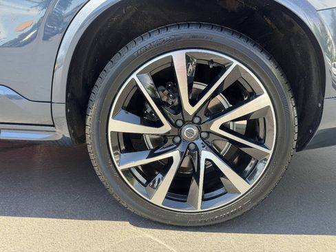 Used 2019 Volvo XC90 T6 Momentum w/ Advanced Package AWD/4WD image 20