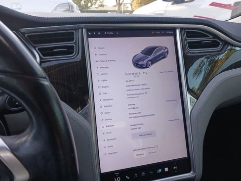 Used 2013 Tesla Model S image 4