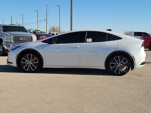 New 2026 Toyota Prius XLE image 2