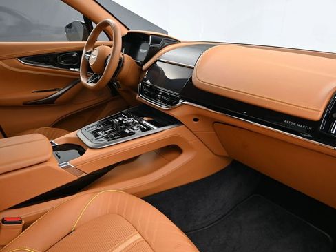 Used 2025 Aston Martin DBX 707 AWD/4WD image 13