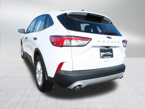 Used 2022 Ford Escape S image 5