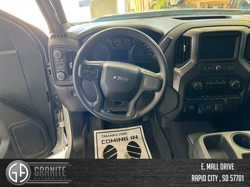 Used 2020 Chevrolet Silverado 1500 Custom Trail Boss w/ Custom Convenience Package AWD/4WD image 21