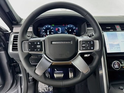 New 2026 Land Rover Discovery Limited Edition AWD/4WD image 11