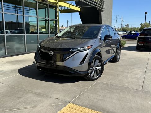 Used 2023 Nissan Ariya FWD image 2