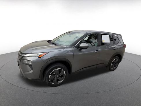 Used 2025 Nissan Rogue SV FWD image 8