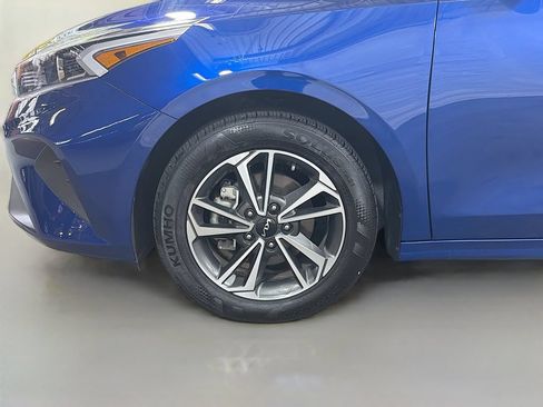 Used 2024 Kia Forte LXS w/ LXS Technology Package FWD image 29