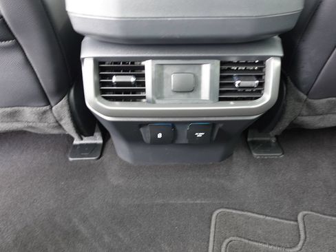 Used 2024 Ford F150 Lariat AWD/4WD image 43