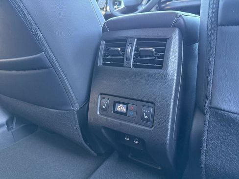 New 2026 Mitsubishi Outlander SEL FWD image 33