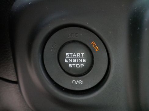 Used 2020 Jeep Wrangler Unlimited Sport image 28