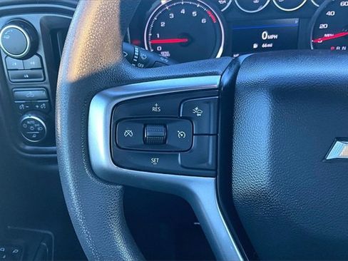 Used 2021 Chevrolet Silverado 2500 Custom w/ Custom Value Package image 18