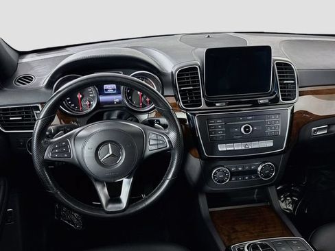 Used 2019 Mercedes-Benz GLS 450 4MATIC image 21