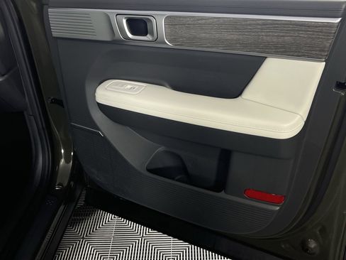 Used 2025 Hyundai Santa Fe Limited image 34