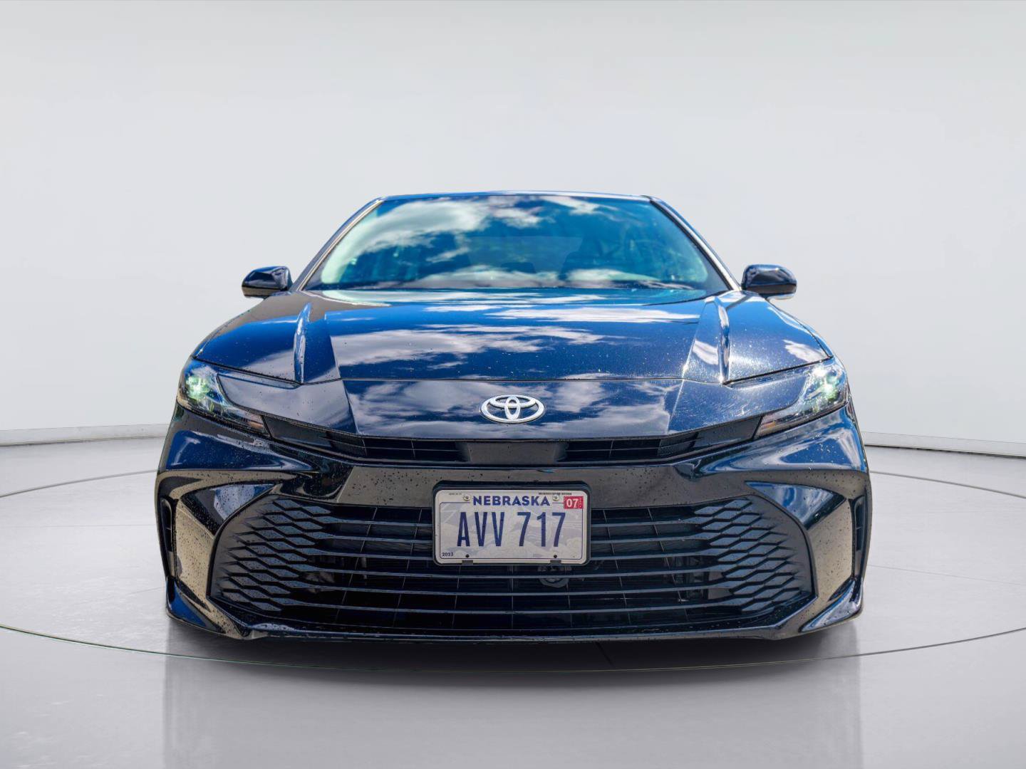 Used 2025 Toyota Camry LE FWD image 3