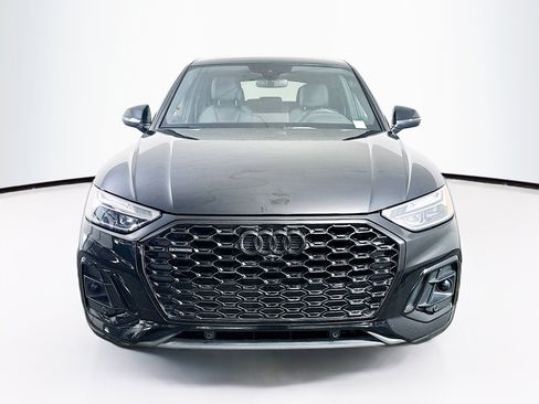 Used 2023 Audi Q5 2.0T Premium Plus w/ Premium Plus Package AWD/4WD image 2