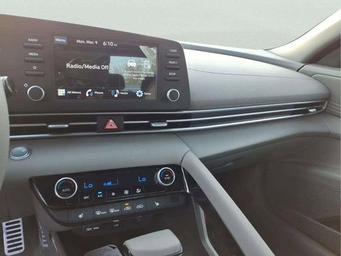New 2026 Hyundai Elantra SEL Sport Premium FWD image 13