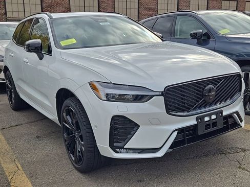 New 2026 Volvo XC60 B5 Ultra w/ Protection Package Premier image 2