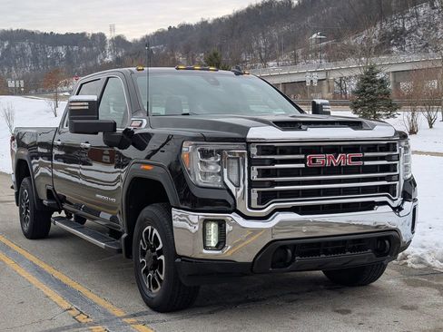 Used 2020 GMC Sierra 2500 SLT w/ SLT Convenience Package image 3