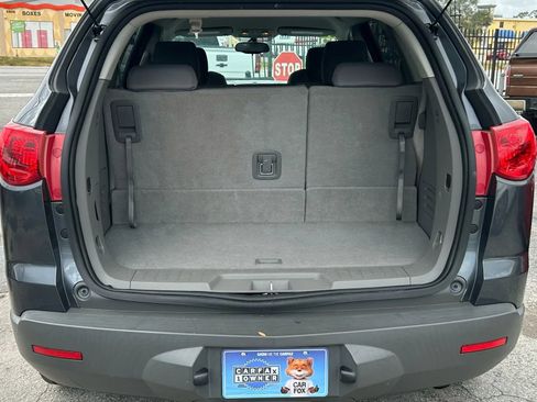 Used 2012 Chevrolet Traverse LS FWD image 8