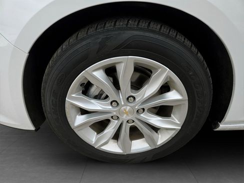 Used 2024 Chevrolet Malibu LT image 30