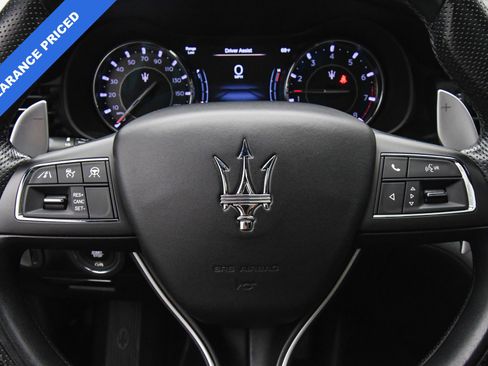 Used 2022 Maserati Quattroporte Modena Q4 image 36