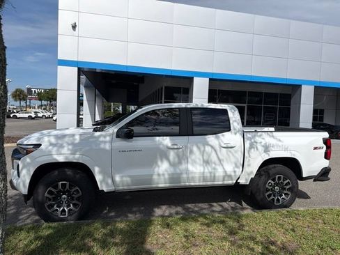 Certified 2026 Chevrolet Colorado Z71 w/ Technology Package AWD/4WD image 3