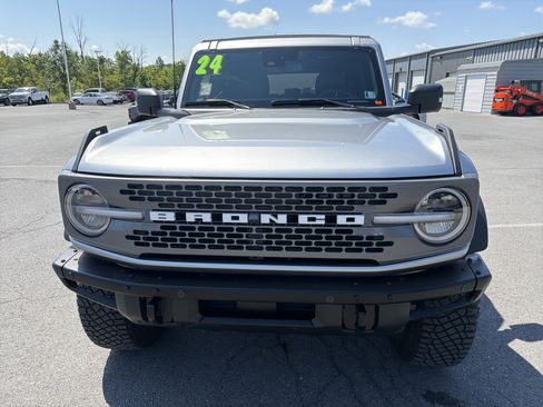 Used 2024 Ford Bronco Badlands AWD/4WD image 9