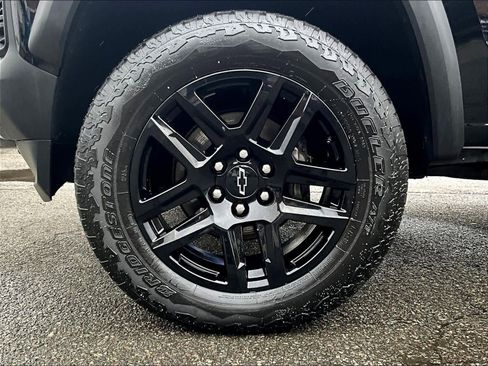 Used 2023 Chevrolet Colorado Trail Boss image 7