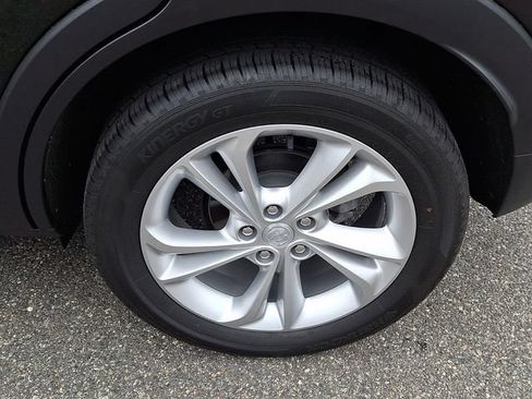 Used 2023 Buick Encore GX Preferred w/ Cold Weather Comfort Package AWD/4WD image 13