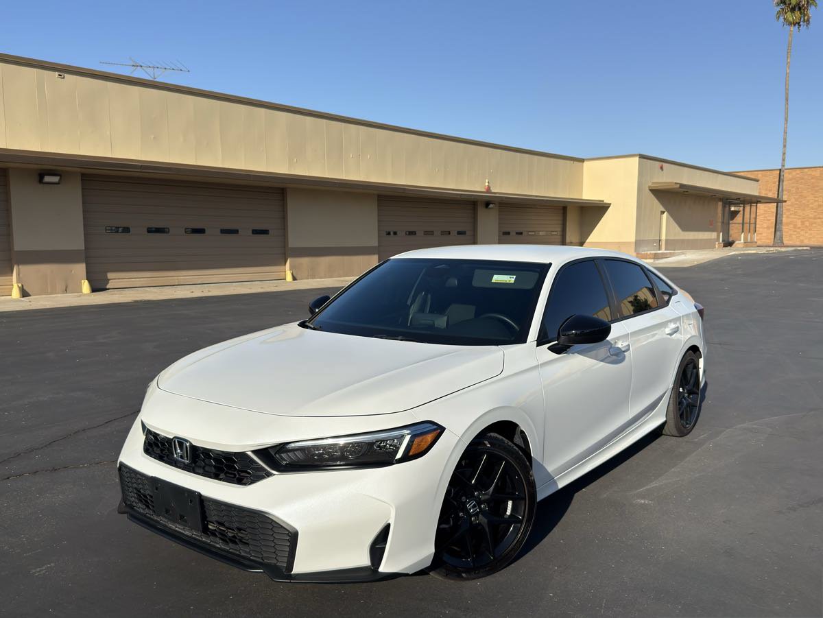 Used 2025 Honda Civic Sport image 3