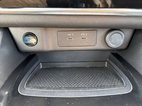 Used 2024 Nissan Rogue S AWD/4WD image 25