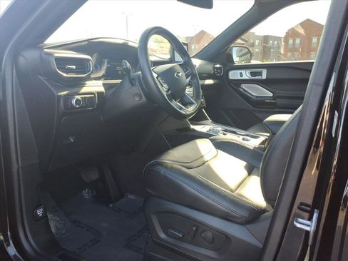 Used 2022 Ford Explorer ST w/ Equipment Group 401A image 13