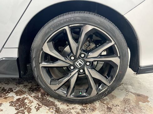 Used 2018 Honda Civic Sport image 26