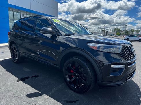 Used 2020 Ford Explorer ST w/ ST Street Pack image 4