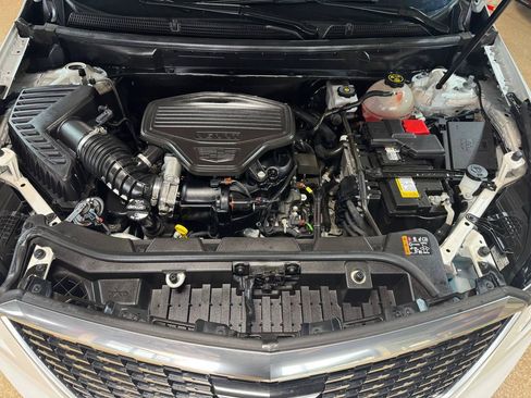 Used 2020 Cadillac XT5 Premium Luxury w/ LPO, Floor Liner Package FWD image 35