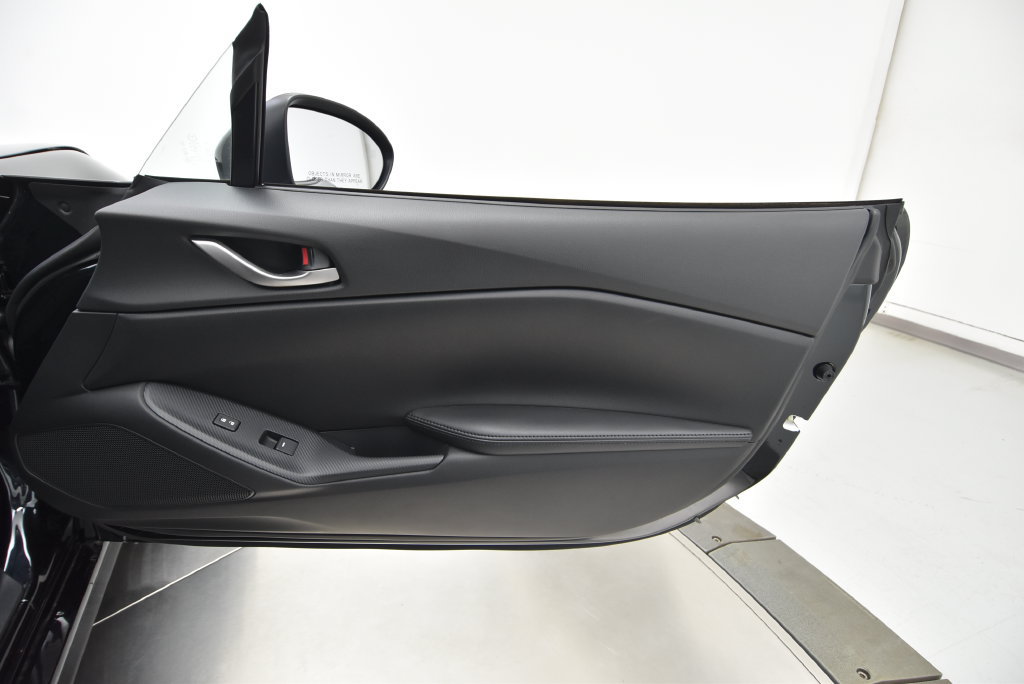 New 2026 MAZDA MX-5 Miata Sport w/ Weather Package RWD image 38