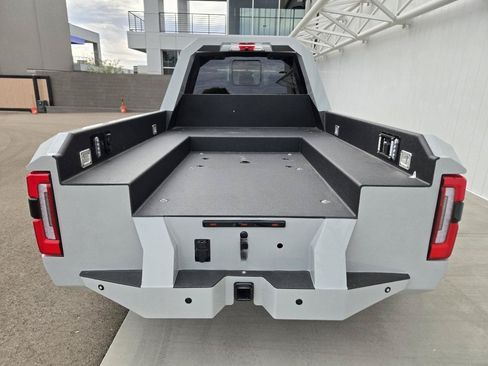 Used 2025 Ford F450 Platinum AWD/4WD image 5