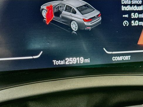 Used 2021 BMW 330i xDrive Sedan w/ Premium Package AWD/4WD image 19