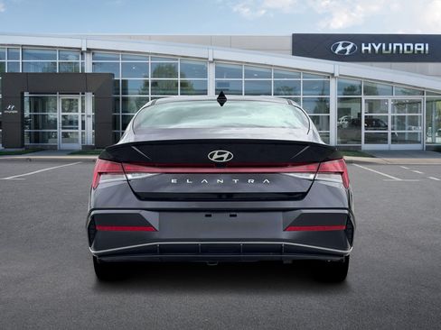 New 2026 Hyundai Elantra SEL Sport FWD image 6