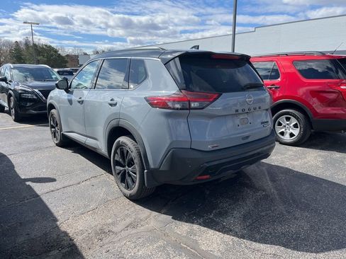 Used 2023 Nissan Rogue SV w/ SV Premium B Package AWD/4WD image 5