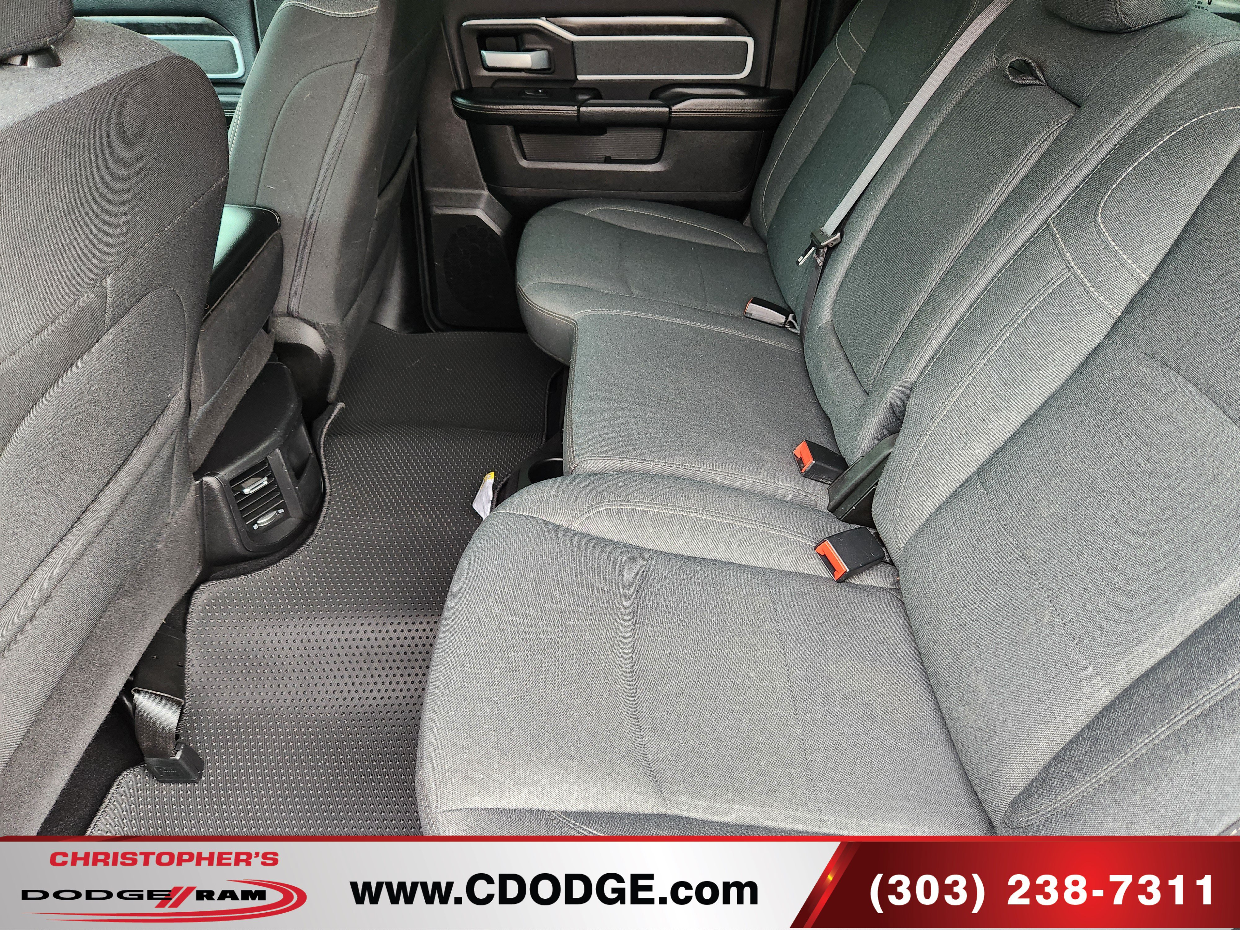 Used 2021 RAM 2500 Big Horn w/ Night Edition AWD/4WD image 21