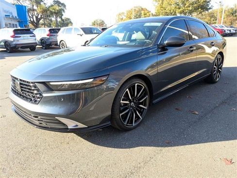 Certified 2023 Honda Accord Touring image 6