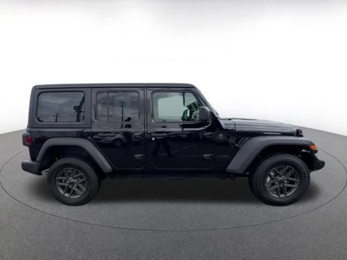 Used 2025 Jeep Wrangler Unlimited Sport AWD/4WD image 16
