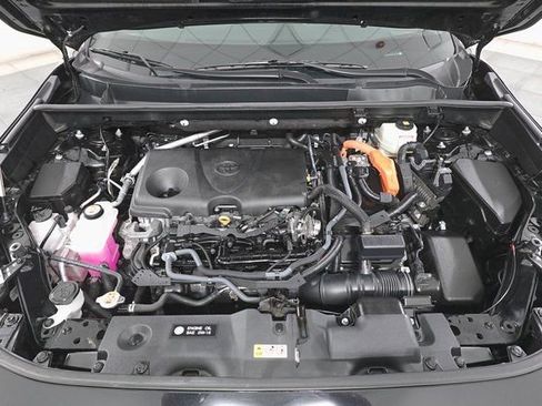 Used 2023 Toyota RAV4 XLE Premium image 31