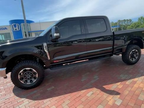Used 2024 Ford F250 Lariat w/ Lariat Ultimate Package AWD/4WD image 6