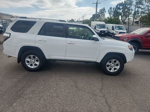 Used 2023 Toyota 4Runner SR5 Premium w/ Moonroof Package AWD/4WD image 16