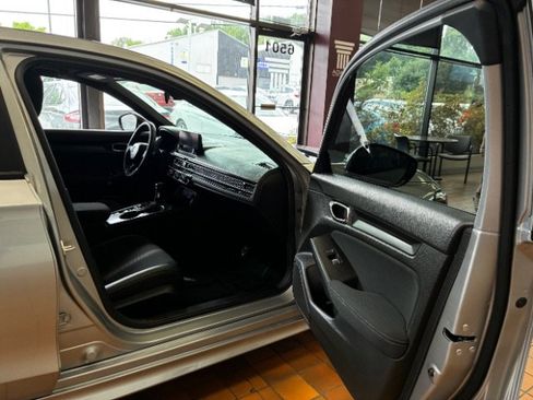 Used 2025 Honda Civic Sport image 30