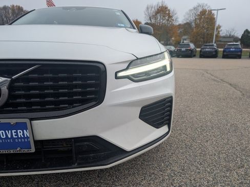 Used 2022 Volvo S60 T8 R-Design Expression w/ Protection Package Premier image 11