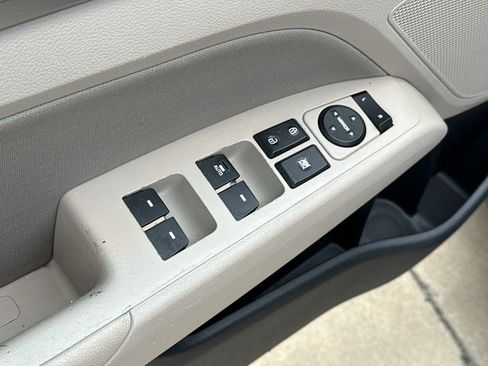 Used 2020 Hyundai Elantra Value Edition w/ Cargo Package (C1) image 10