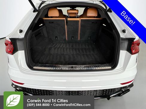 Used 2023 Audi RS Q8 w/ Black Optic Package AWD/4WD image 15