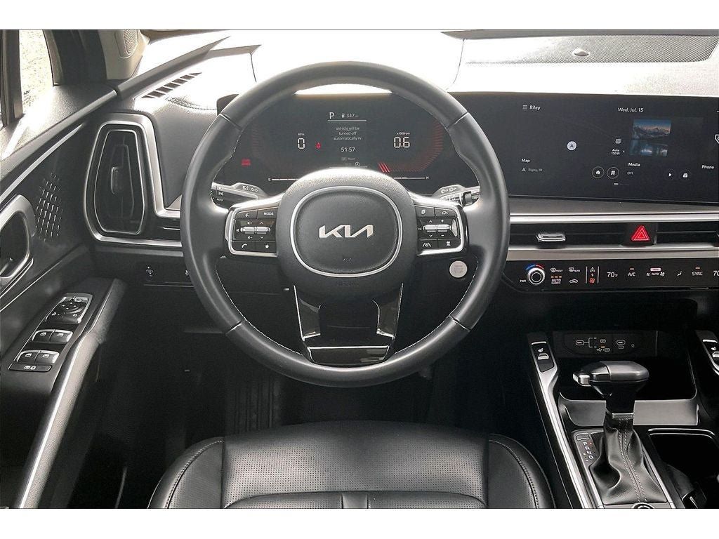 Used 2024 Kia Sorento S w/ Panoramic Sunroof Package FWD image 5